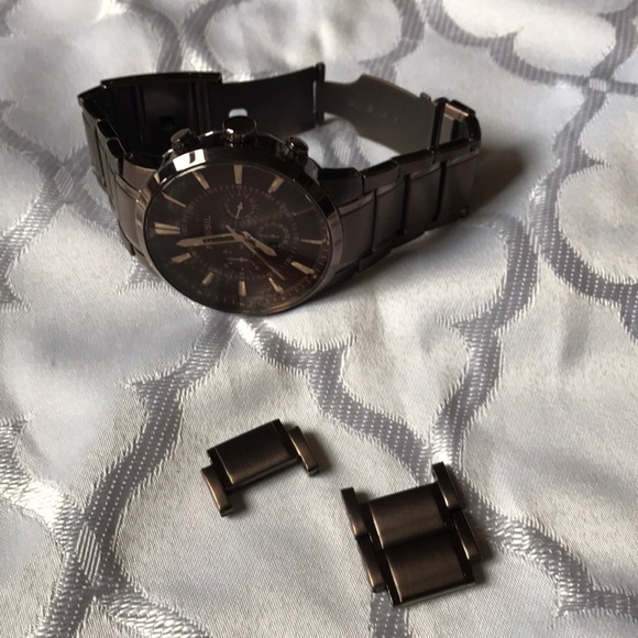 Bronze Fossil Watch - Picture 6 of 8